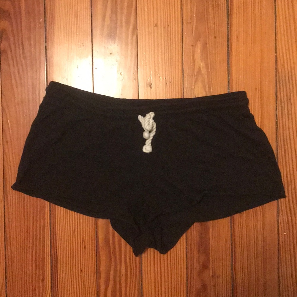 Aritzia Lounge Shorts